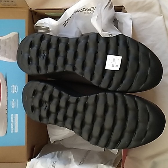 NIB WOMEN'S Skechers Performance orrholite machine washable black shoes size 9.5 - Picture 8 of 10